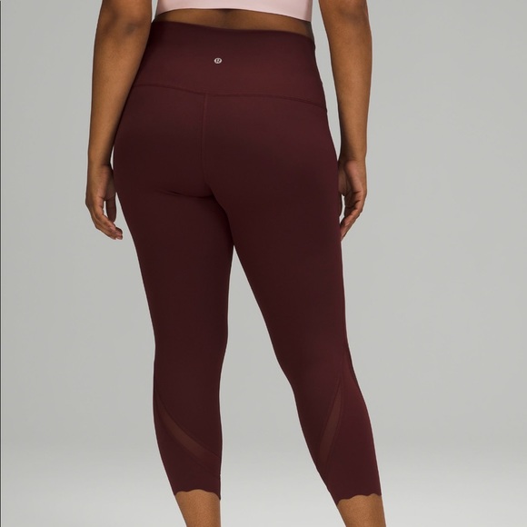 Lulu wunder under scalloped hem 23” red merlot leggings NWT size 4 - Picture 2 of 4